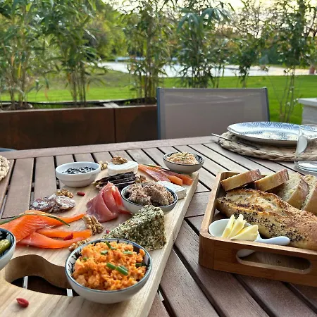 Les Noyers De Gaudelle Saint-Sozy