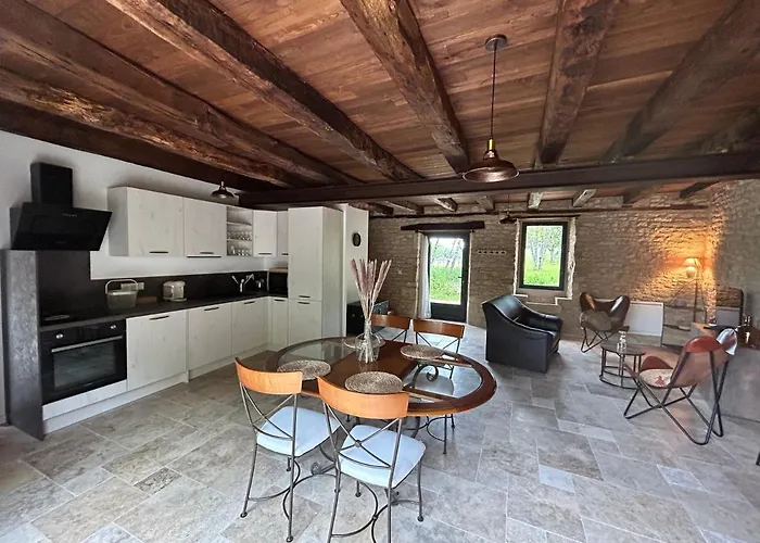 Casa de Férias Les Noyers De Gaudelle Saint-Sozy