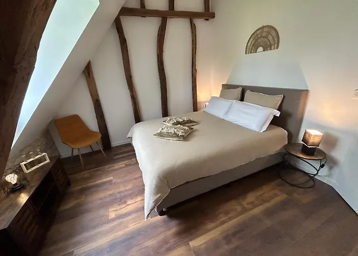 Les Noyers De Gaudelle Casa de Férias *