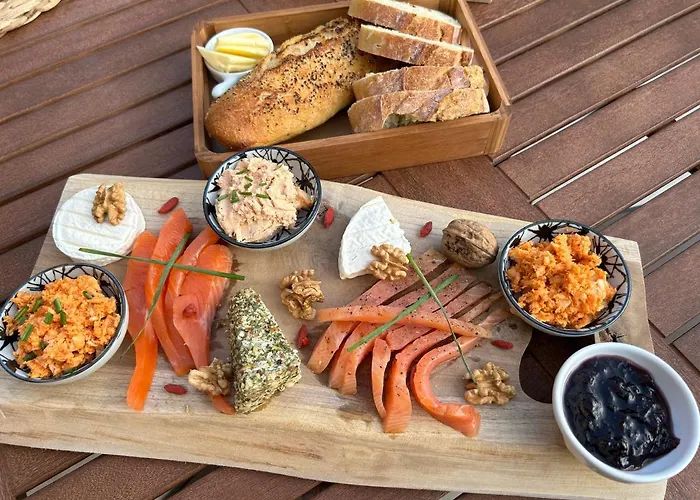 Les Noyers De Gaudelle * Saint-Sozy