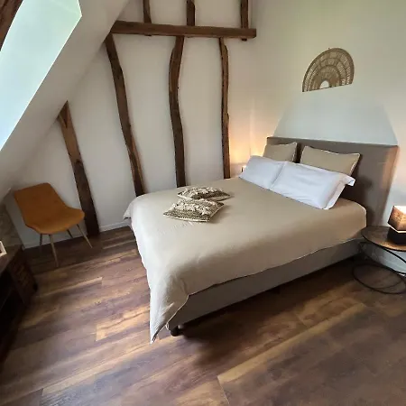 Les Noyers De Gaudelle Дом отдыха *