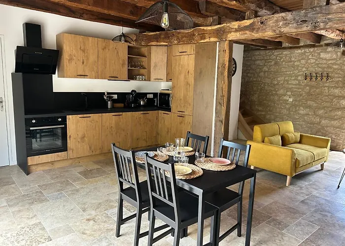 Les Noyers De Gaudelle Saint-Sozy