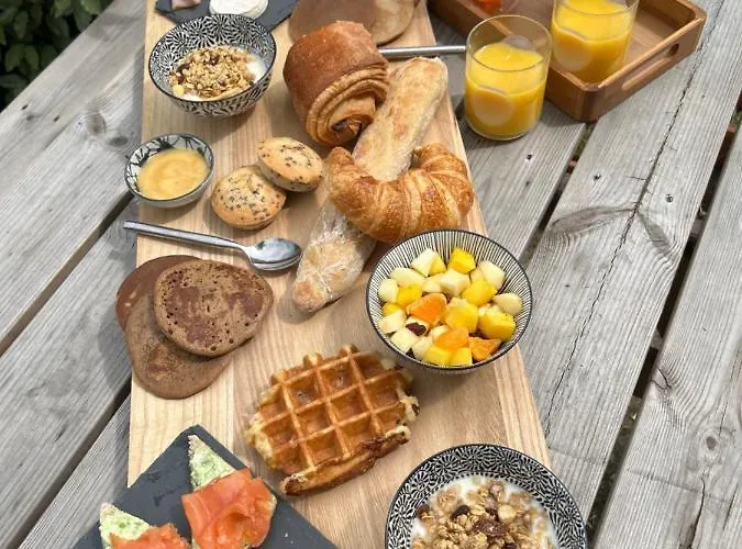 Les Noyers De Gaudelle * Saint-Sozy